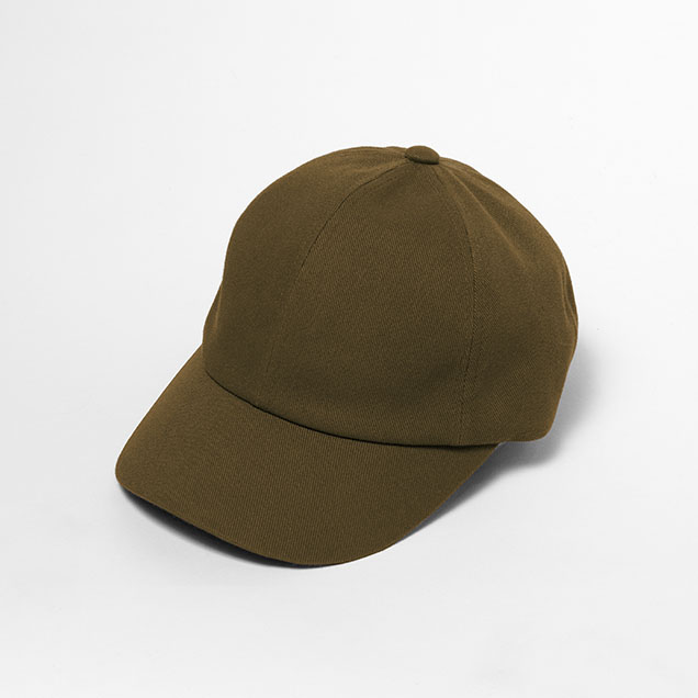 A hat that will be the base for your customization