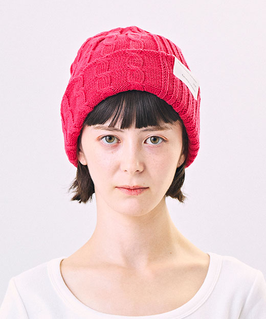 モデル頭囲：52cm 着用サイズ：ONESIZE