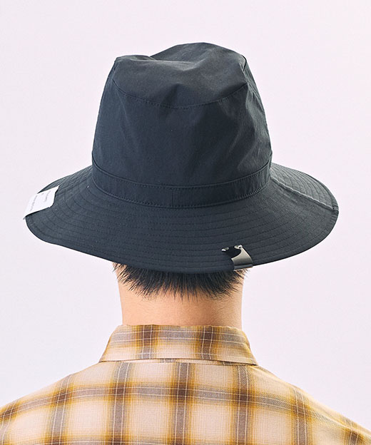 モデル頭囲：58cm 着用サイズ：ONESIZE