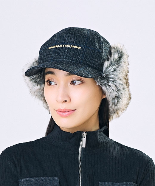 GRAY モデル頭囲：55.5cm