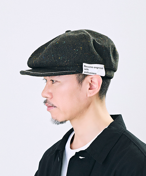 KHAKI モデル頭囲:56.5cm