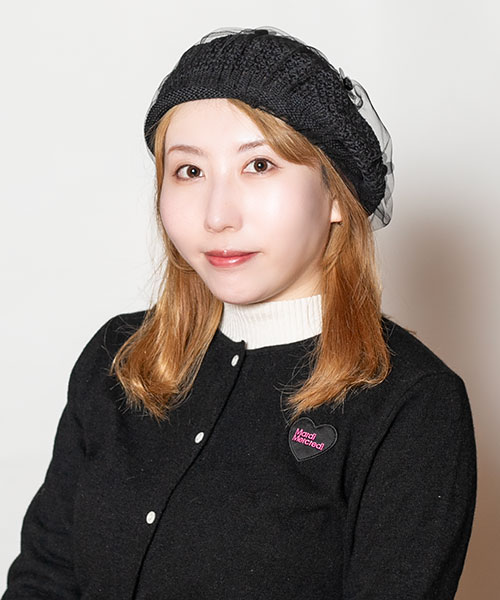 モデル頭囲：56cm 着用サイズ：ONESIZE