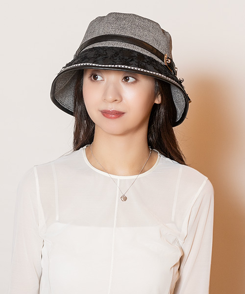 モデル頭囲：56cm 着用サイズ：ONESIZE