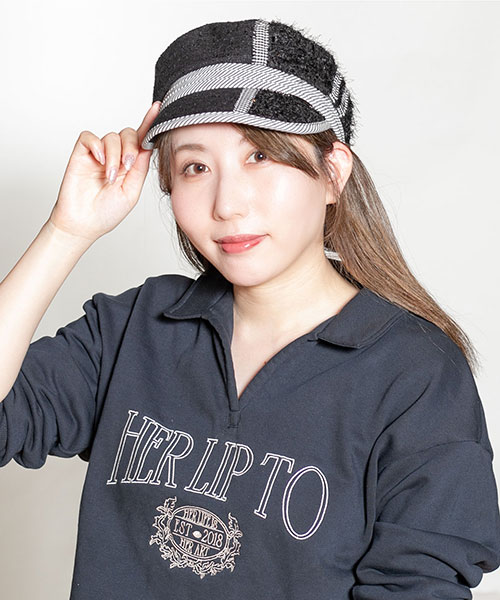 Model's head circumference: 56cm, wearing size ONESIZE