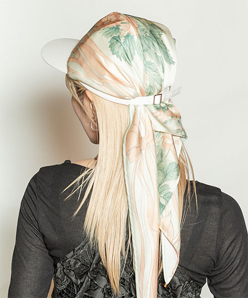 モデル頭囲：58cm 着用サイズ：ONESIZE