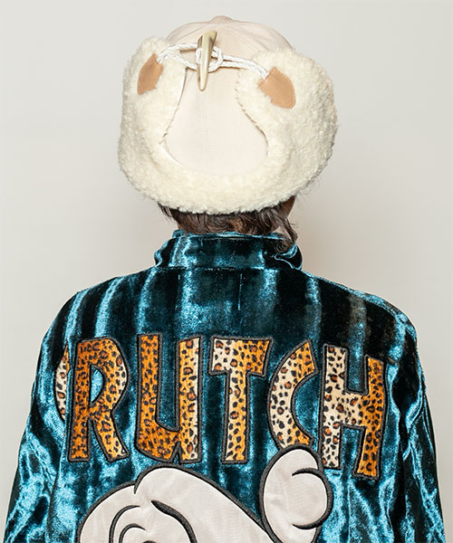 WHITE モデル頭囲：54cm