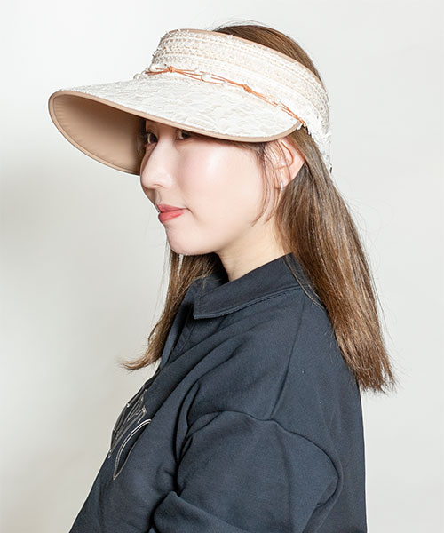 モデル頭囲：56cm 着用サイズ：ONESIZE