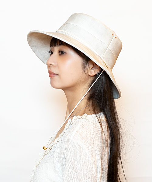 モデル頭囲：56cm 着用サイズ：ONESIZE