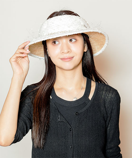 モデル頭囲：56cm 着用サイズ：ONESIZE