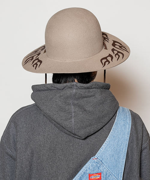 モデル頭囲：58cm 着用サイズ：ONESIZE