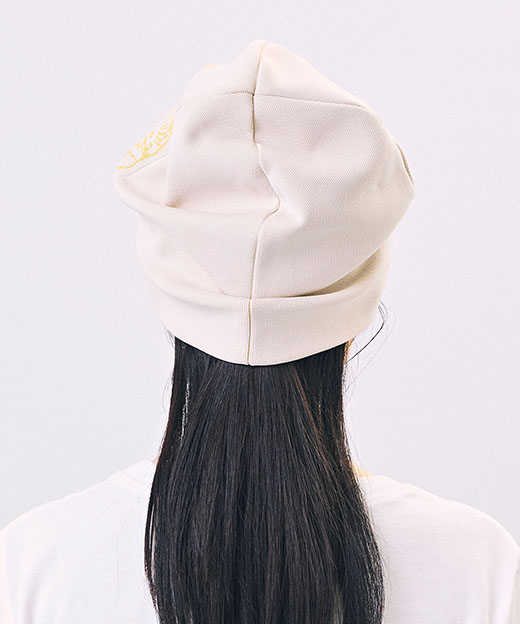 モデル頭囲：54cm 着用サイズ：ONESIZE