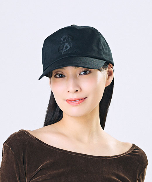 BLACK2　モデル頭囲：55.5cm