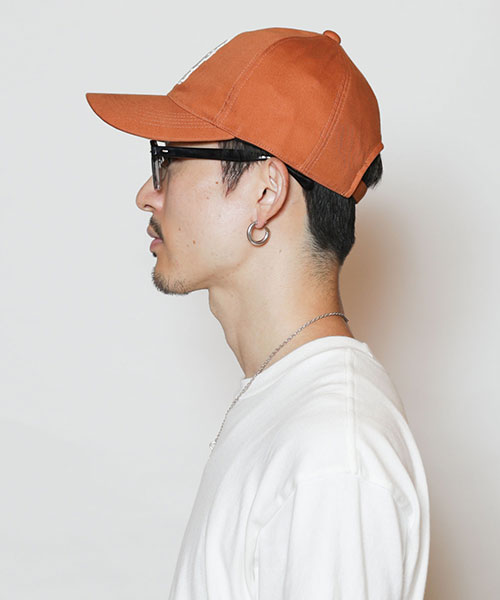モデル頭囲：58.5cm 着用サイズ：ONESIZE