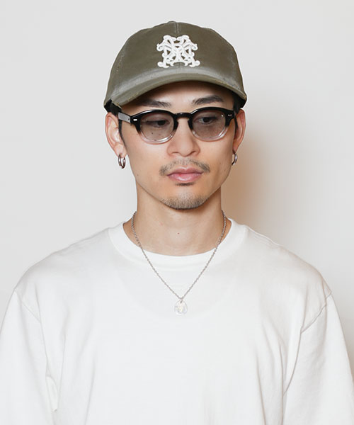モデル頭囲：58.5cm 着用サイズ：ONESIZE