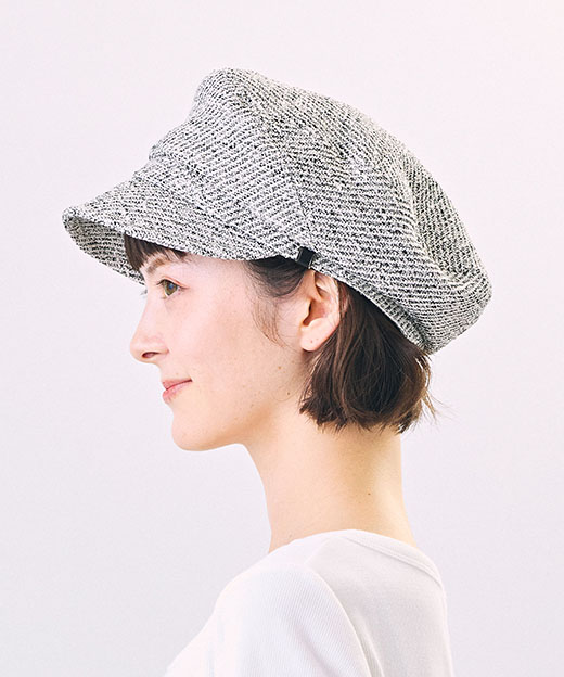 モデル頭囲：52cm 着用サイズ：ONESIZE
