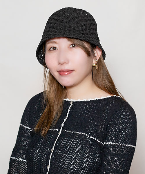 モデル頭囲：56cm 着用サイズ：ONESIZE