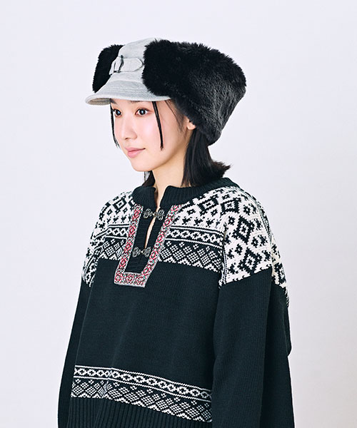 Model's head circumference: 55.5cm, wearing size ONESIZE