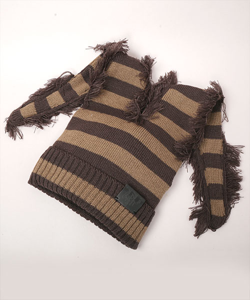 LONG LONG KNITTED HAT BLACK x WHITE ONESIZE