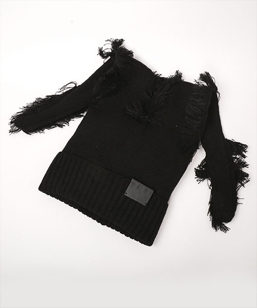 LONG LONG KNITTED HAT BLACK x WHITE ONESIZE