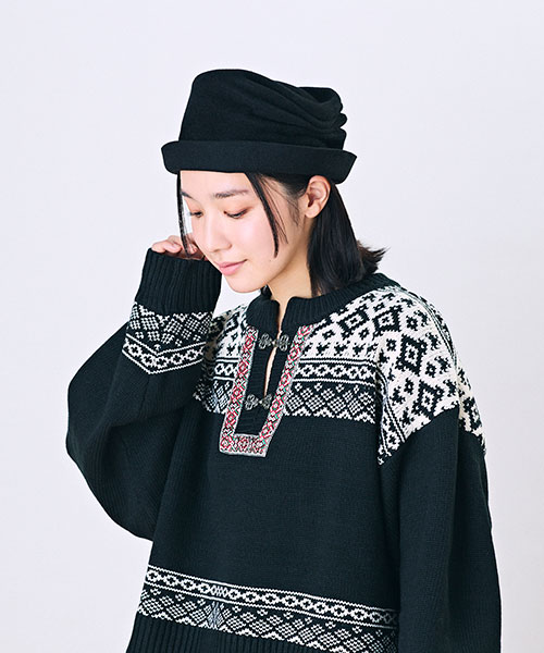 モデル頭囲：55.5cm 着用サイズ：ONESIZE