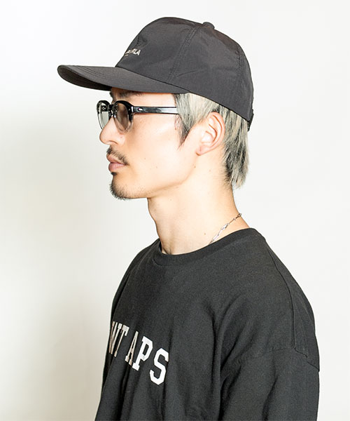 モデル頭囲：58.5cm 着用サイズ：ONESIZE