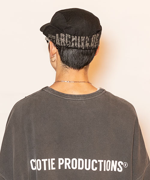 BLACK モデル頭囲：58.5cm