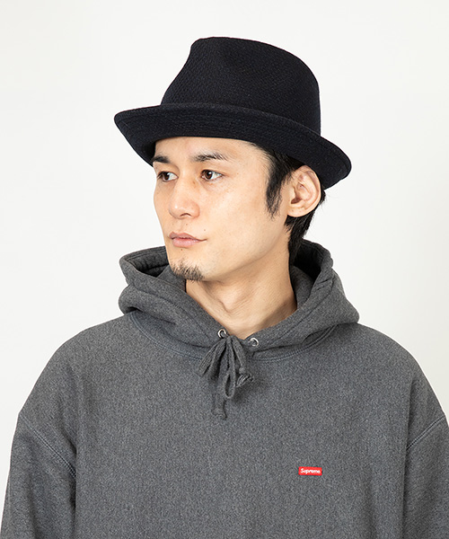 モデル頭囲：58cm 着用サイズ：ONESIZE