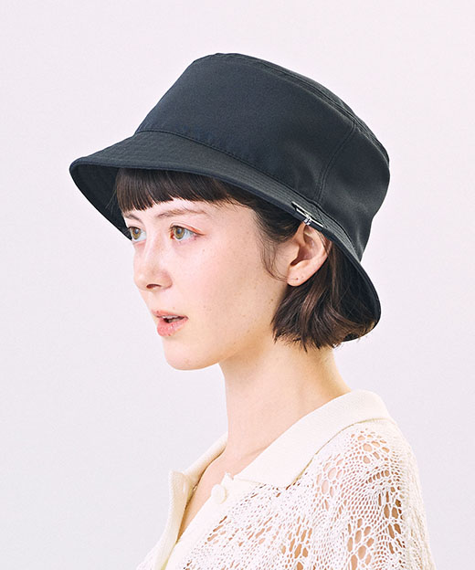 モデル頭囲：52cm 着用サイズ：ONESIZE