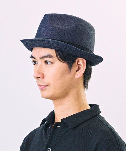 モデル頭囲：58cm 着用サイズ：ONESIZE