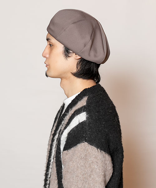 モデル頭囲：58cm 着用サイズ：ONESIZE