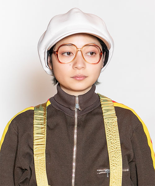 モデル頭囲：54cm 着用サイズ：ONESIZE