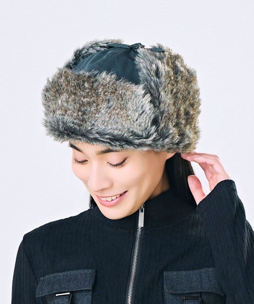 GREEN　モデル頭囲：55.5cm