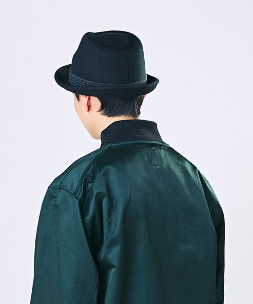 Model's head circumference: 59cm, wearing size ONESIZE