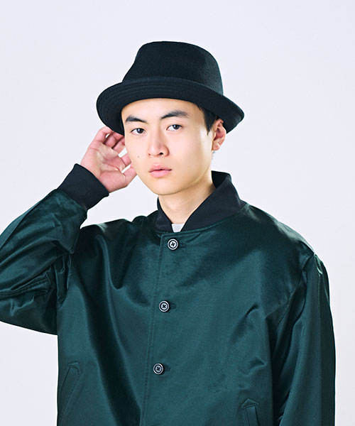Model's head circumference: 59cm, wearing size ONESIZE