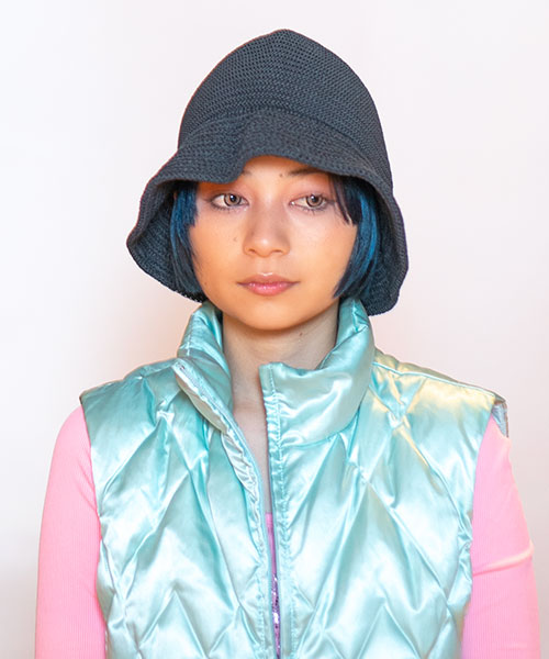 モデル頭囲：54cm 着用サイズ：ONESIZE