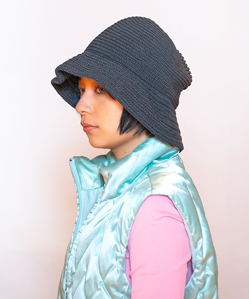 モデル頭囲：54cm 着用サイズ：ONESIZE