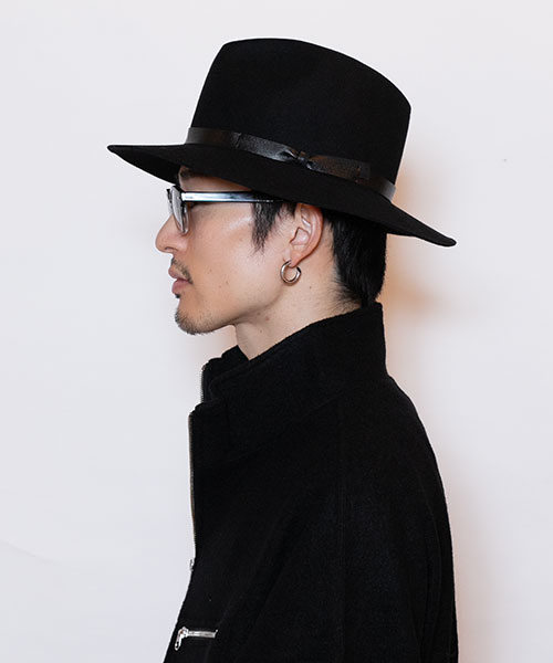 モデル頭囲：58.5cm 着用サイズ：ONESIZE