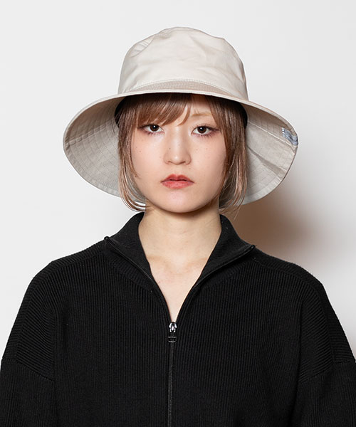 OFF WHITE モデル頭囲：55cm