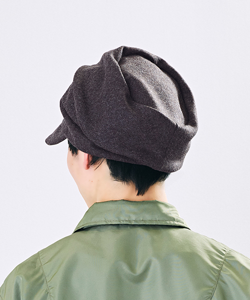 BROWN モデル頭囲：58.5cm