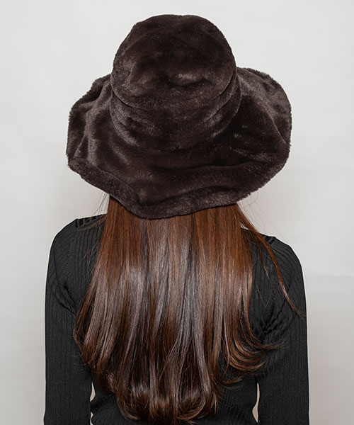モデル頭囲：56cm 着用サイズ：ONESIZE