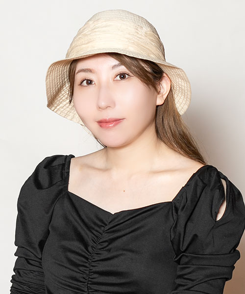 モデル頭囲：56cm 着用サイズ：ONESIZE