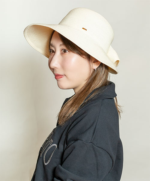 モデル頭囲：56cm 着用サイズ：ONESIZE