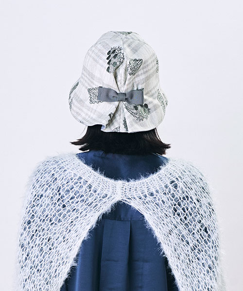 モデル頭囲：55.5cm 着用サイズ：ONESIZE