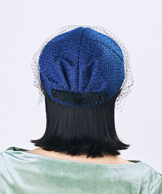 Model's head circumference: 55.5cm, wearing size ONESIZE