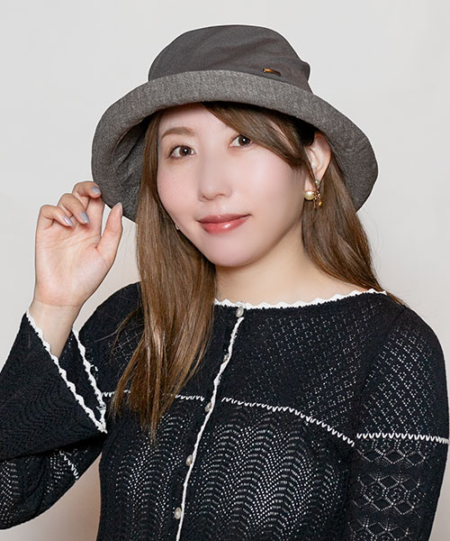 モデル頭囲：56cm 着用サイズ：ONESIZE