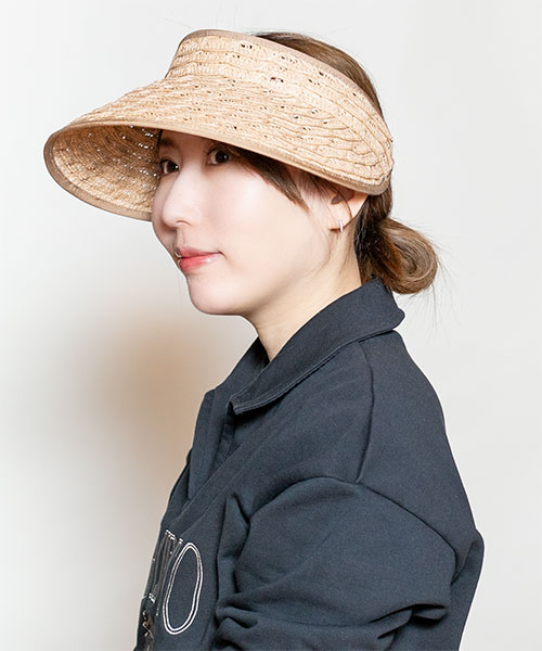 モデル頭囲：56cm 着用サイズ：ONESIZE