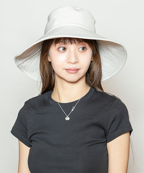 モデル頭囲：56cm 着用サイズ：ONESIZE