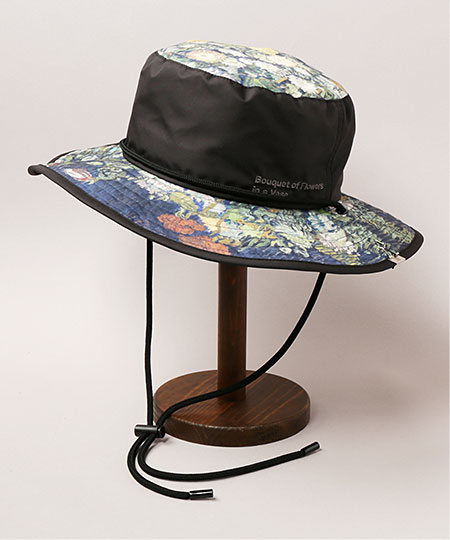 BOUQUET OF FLOWERS IN A VASE HAT BLACK ONESIZE