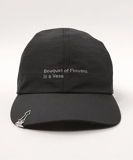 BOUQUET OF FLOWERS IN A VASE CAP BLACK ONESIZE