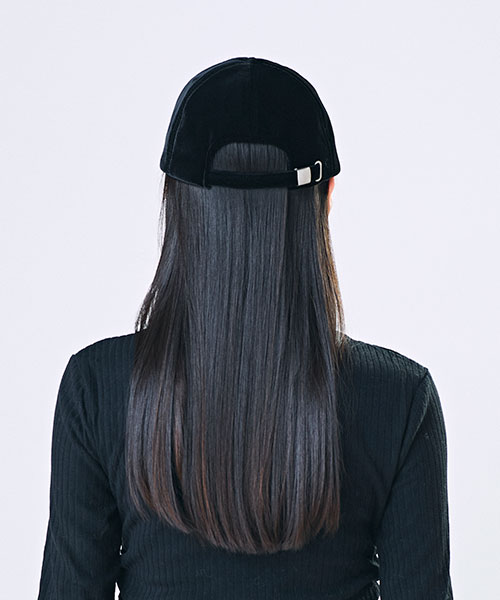 モデル頭囲：55.5cm 着用サイズ：ONESIZE